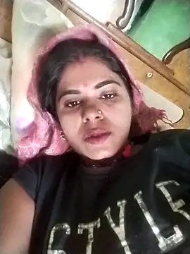 Sexy Rajkumari123 online show from 17, 2, 2026