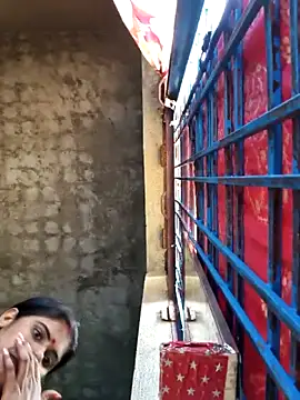 Sexy Rajkumari123 online show from 23, 3, 2026