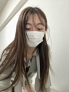 shuka-xoxo online show from 15, 4, 2026