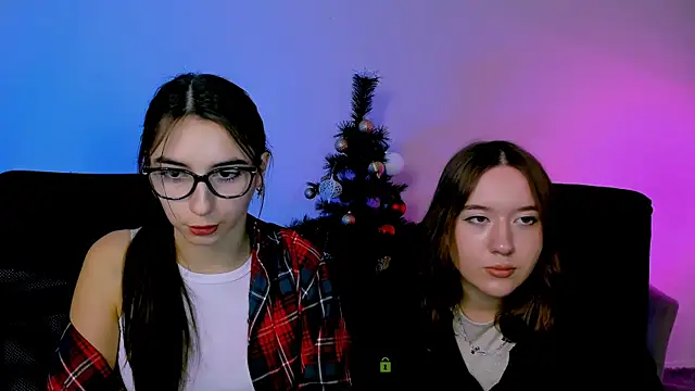 mila firee online show from 16, 12, 2025