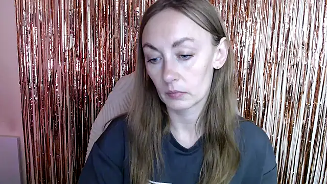 Snapshot of LiaSeass_ chatting on 13, 7, 2026 LiaSeass online show from 13, 7, 2026