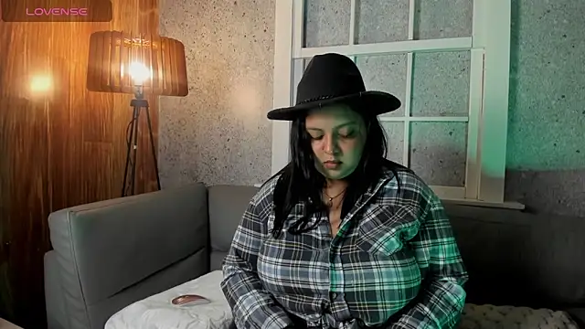 EVANGELIINE 21 online show from 8, 1, 2026