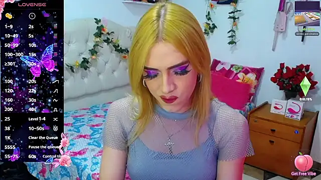 Snapshot of golden_girl01 chatting on 17, 1, 2026 golden girl01 online show from 17, 1, 2026