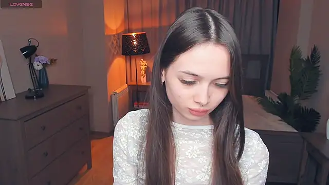 YvonneRobes online show from 15, 2, 2026