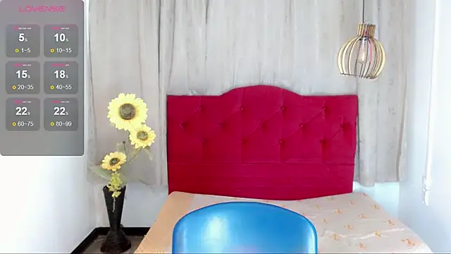 camila vasquez  online show from 19, 12, 2025