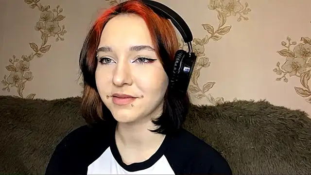 EmilyVeiro online show from 4, 2, 2026