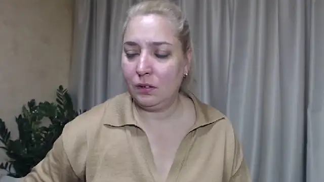 sweetpussy13 online show from 5, 10, 2025