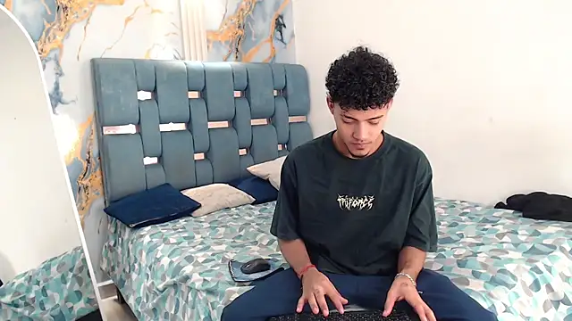 DIAMOND BLACKS online show from 7, 4, 2026