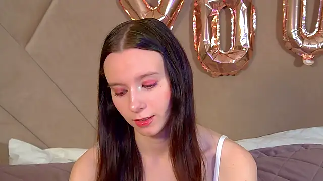 Snapshot of ArinaKubrick chatting on 27, 2, 2026 ArinaKubrick online show from 27, 2, 2026