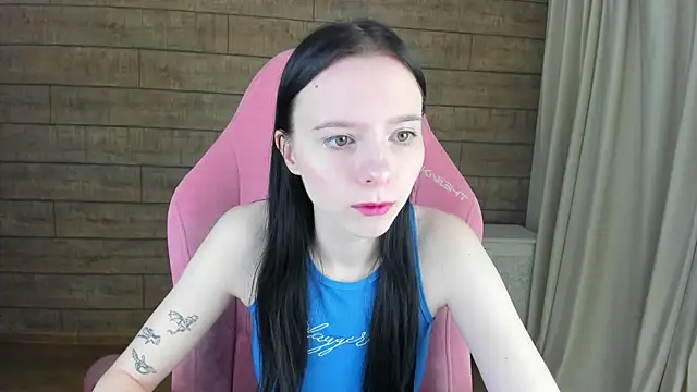 ArinaKubrick online show from 17, 4, 2026