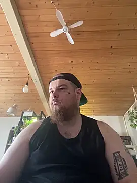 Snapshot of YoursxTruly chatting on 16, 2, 2026 YoursxTruly online show from 16, 2, 2026