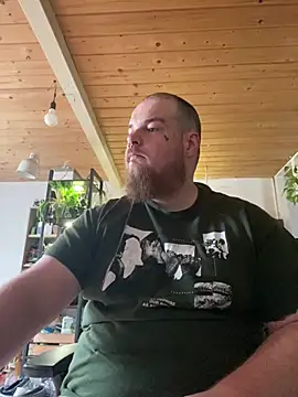 Snapshot of YoursxTruly chatting on 26, 2, 2026 YoursxTruly online show from 26, 2, 2026