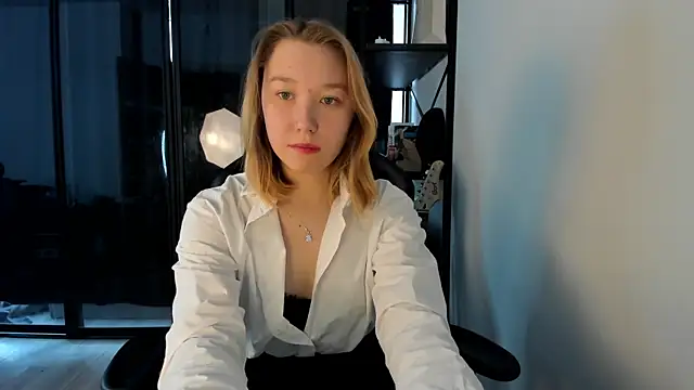 Snapshot of Agatha_Mayson chatting on 6, 2, 2026 Agatha Mayson online show from 6, 2, 2026