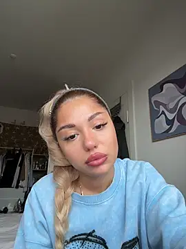 SilkyMira online show from 15, 12, 2025