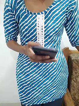 Snapshot of Riya_baby3 chatting on 14, 12, 2025 Riya baby3 online show from 14, 12, 2025