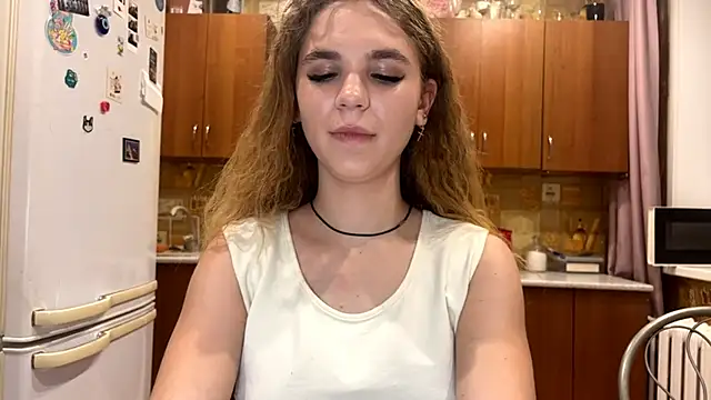 DiedraGlackin online show from 18, 12, 2025