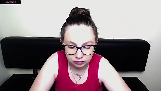 LiliaErmi online show from 26, 6, 2026