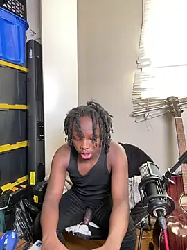 YourLittleBoyfriend online show from 12, 2, 2026