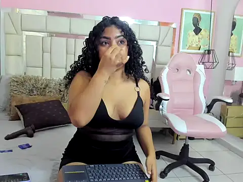 candy hotxx  online show from 19, 12, 2025