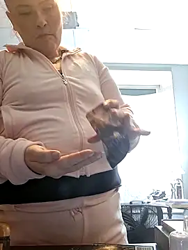 Snapshot of Goddessalizeee chatting on 11, 4, 2026 Goddessalizeee online show from 11, 4, 2026