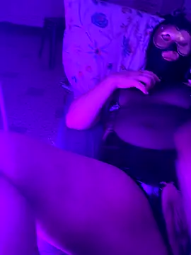 Peanutgirl online show from 4, 3, 2026