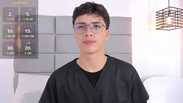 Snapshot of JoshClaarktt chatting on 6, 2, 2026 JoshClaarktt online show from 6, 2, 2026