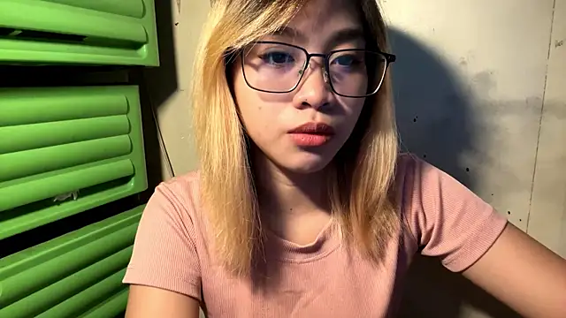 LenoraFrailey online show from 7, 1, 2026