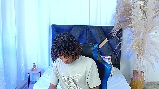 angelll18  online show from 10, 1, 2026