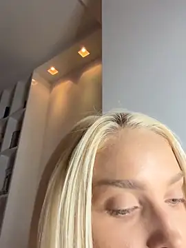 blonde di online show from 19, 12, 2025