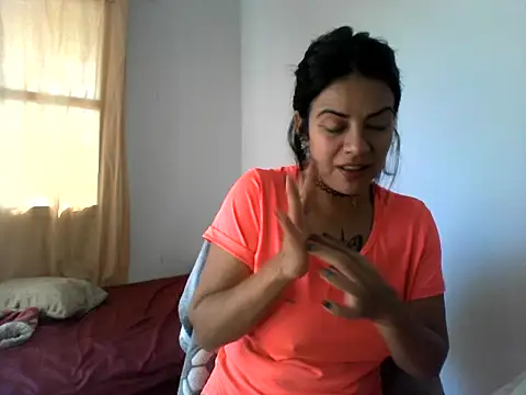 luluclark69 online show from 16, 4, 2026