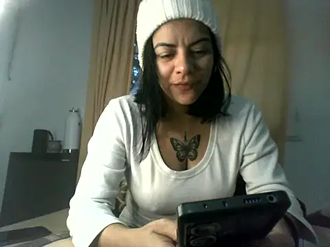 luluclark69 online show from 4, 6, 2026