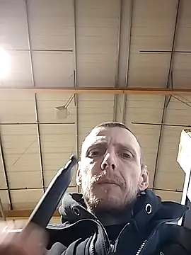 CrookedBunk3527 online show from 19, 12, 2025