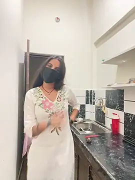 Pooja Love143 online show from 7, 4, 2026