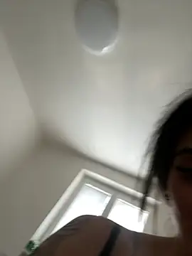 BaddieBaeXx online show from 15, 4, 2026