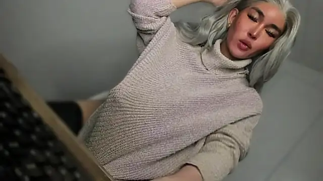 Snapshot of mxshemale_ladyboy chatting on 27, 2, 2026 mxshemale ladyboy online show from 27, 2, 2026