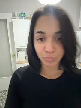 MiaMorenoo online show from 14, 1, 2026