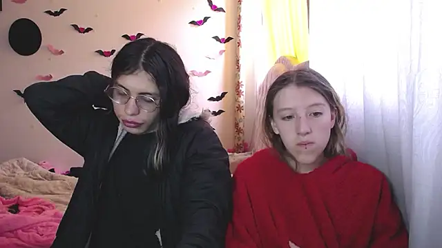 Briar y Blair online show from 16, 1, 2026