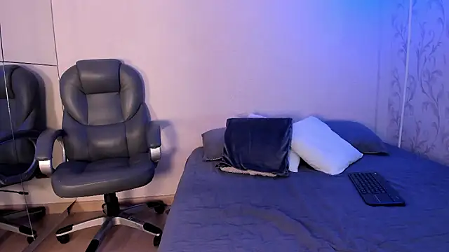 Snapshot of _TaylorBlack chatting on 16, 2, 2026 TaylorBlack online show from 16, 2, 2026