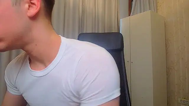 Snapshot of KellenWest chatting on 4, 2, 2026 KellenWest online show from 4, 2, 2026