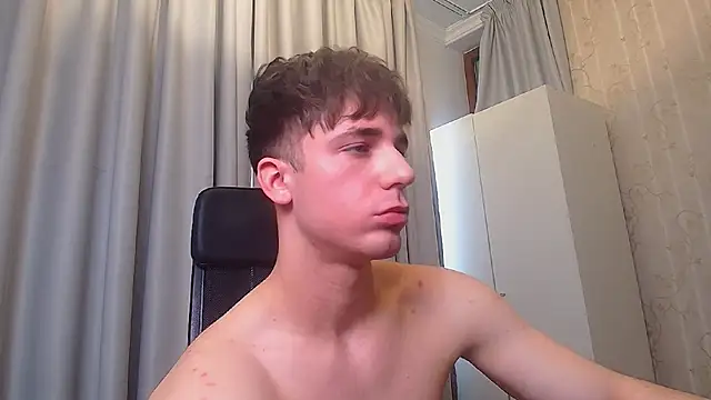 Snapshot of KellenWest chatting on 2, 3, 2026 KellenWest online show from 2, 3, 2026