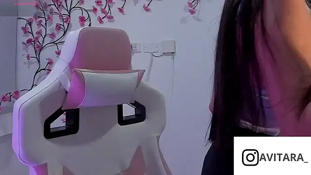 vanesita  online show from 27, 6, 2026