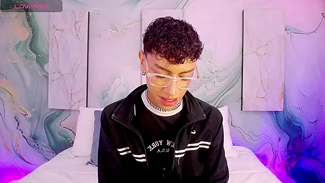 Snapshot of Owen_JP chatting on 18, 3, 2026 Owen JP online show from 18, 3, 2026