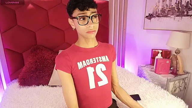 Snapshot of Owen_JP chatting on 10, 4, 2026 Owen JP online show from 10, 4, 2026