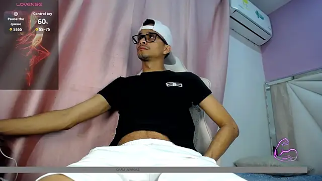 Snapshot of Ares_funn chatting on 11, 2, 2026 Ares funn online show from 11, 2, 2026