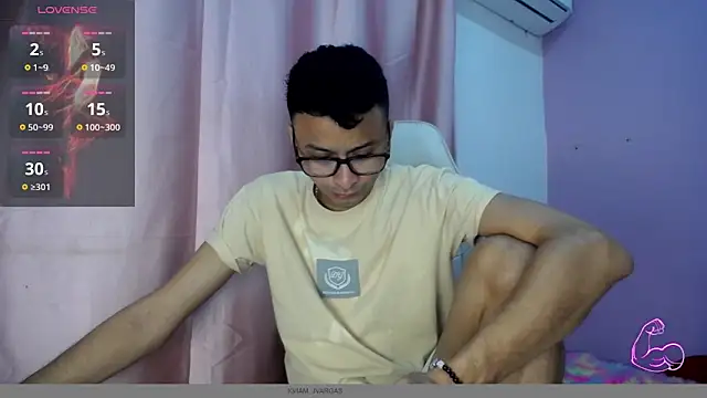 Snapshot of Ares_funn chatting on 1, 3, 2026 Ares funn online show from 1, 3, 2026