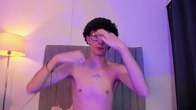 Snapshot of im_thomass chatting on 12, 1, 2026 im thomass online show from 12, 1, 2026