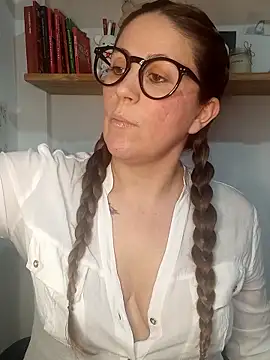 Snapshot of SofiEsteves chatting on 18, 6, 2026 SofiEsteves online show from 18, 6, 2026