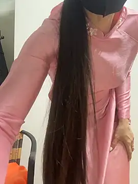 Snapshot of bi_biii chatting on 8, 4, 2026 bi biii online show from 8, 4, 2026