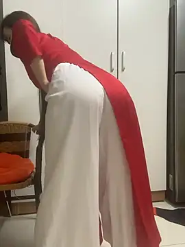 Snapshot of bi_biii chatting on 9, 4, 2026 bi biii online show from 9, 4, 2026