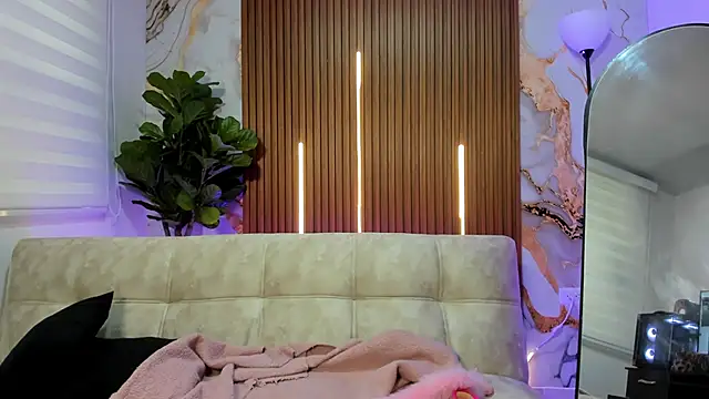 Snapshot of Nickie_reed_ chatting on 22, 12, 2025 Nickie reed online show from 22, 12, 2025